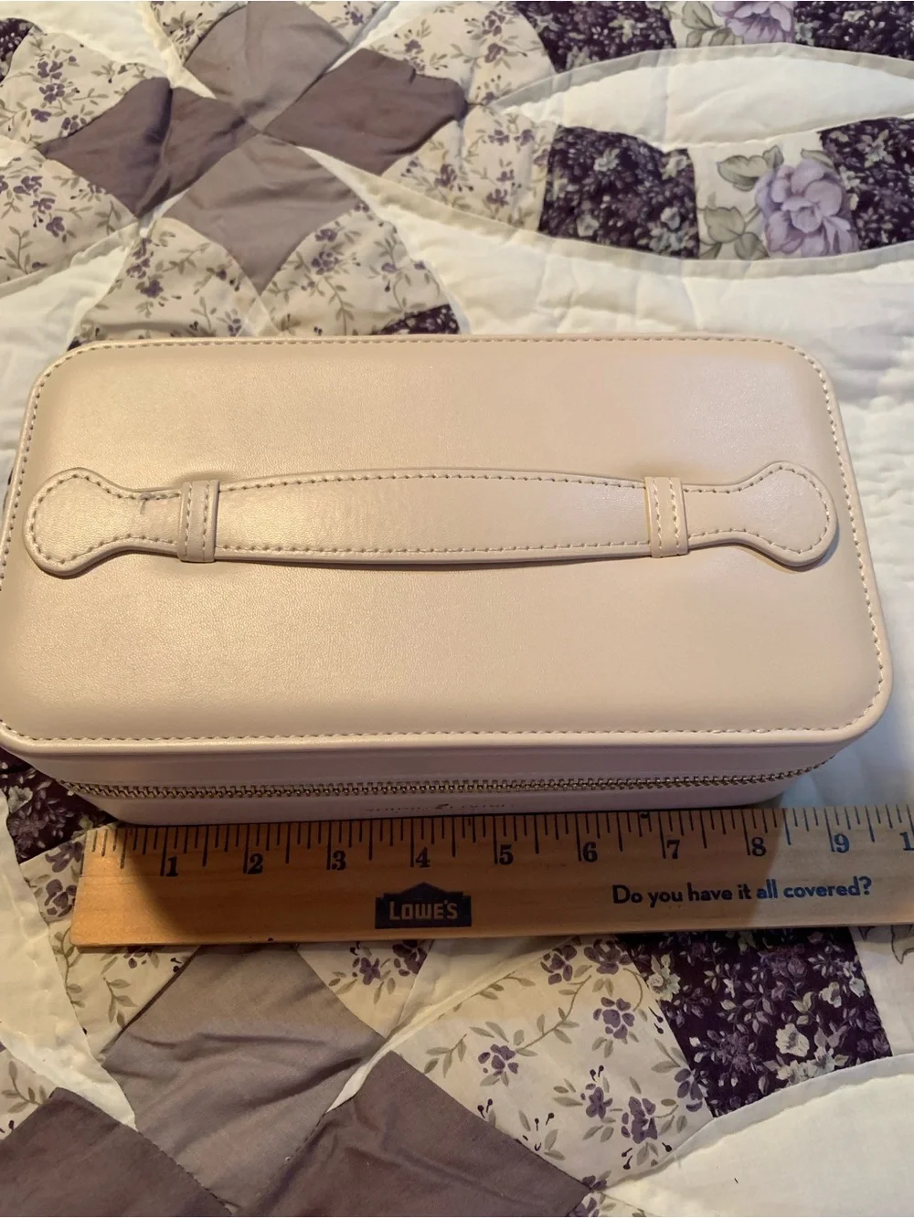 Young Living Cream/Blush Essential Oil Travel Case with Gold Zipper